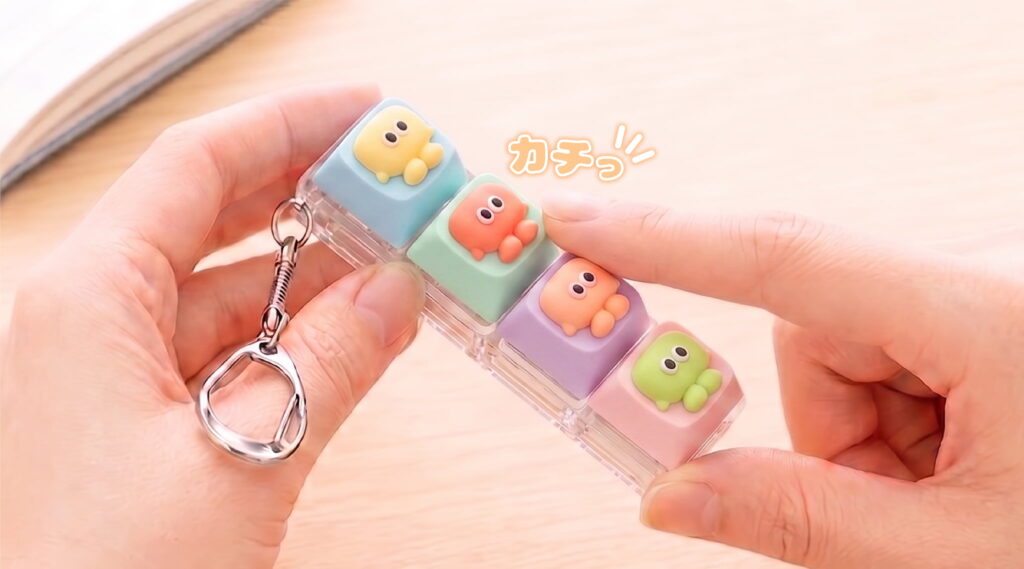 「カチカチッ」という心地よい音が癖に！キーボードキーホルダー(キーキャップ)が今大人気の理由